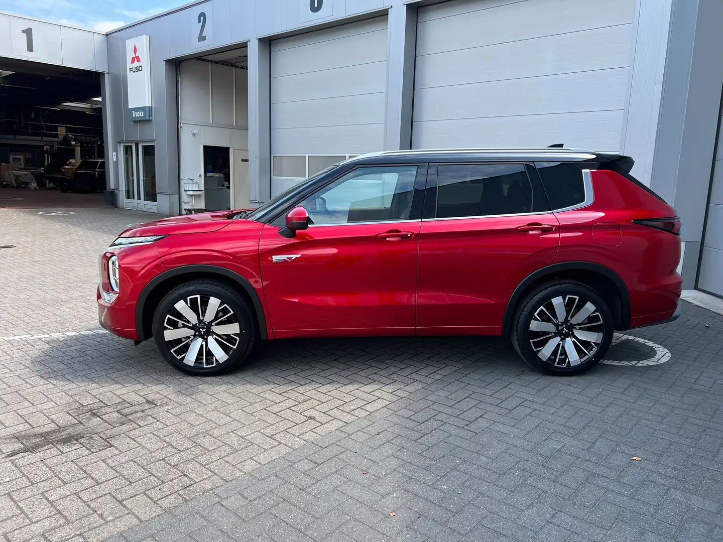 Mitsubishi Outlander MY 25 PHEV INSTYLE LUXURY 4WD Rood - 2