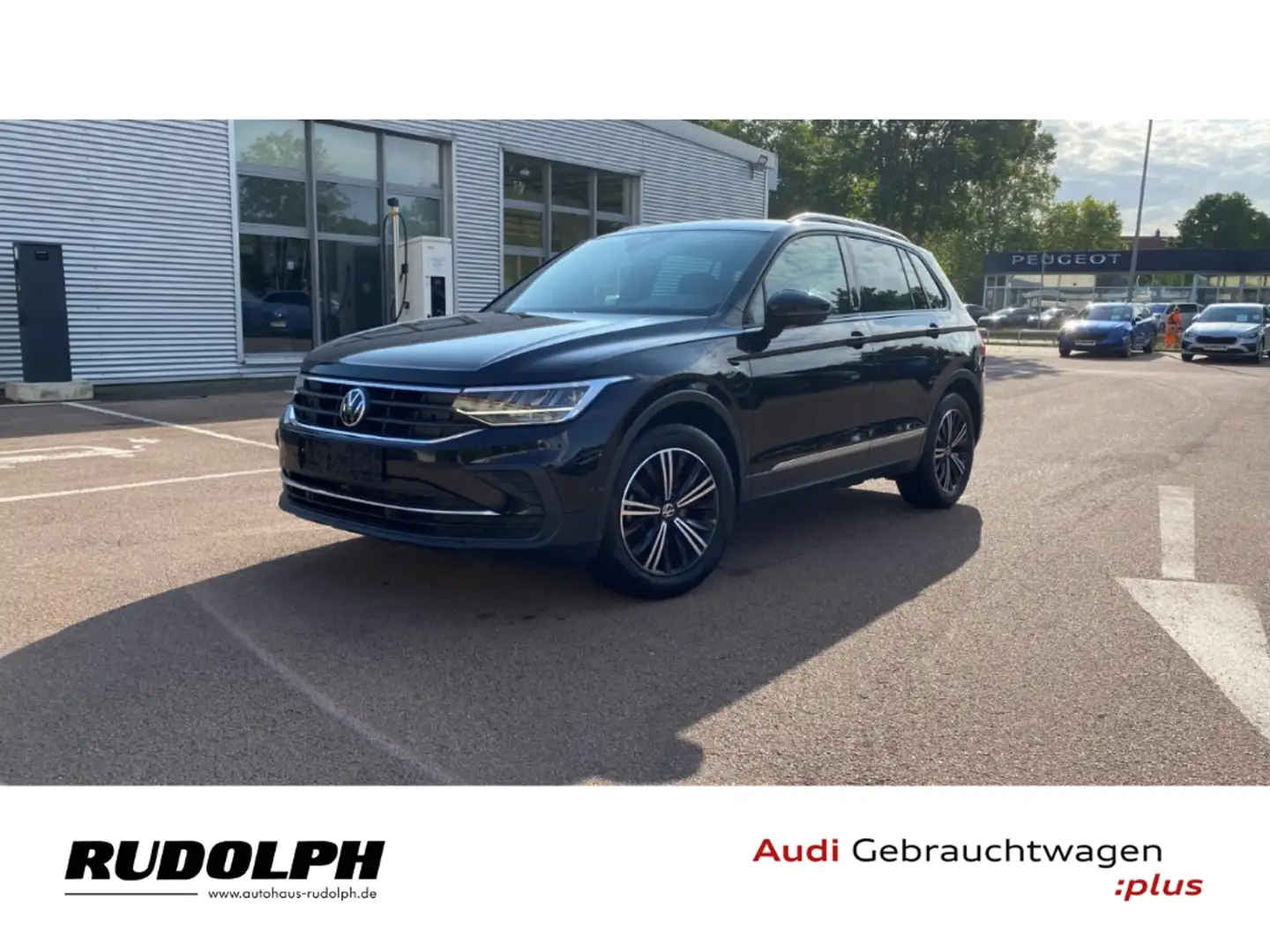 Volkswagen Tiguan 1.5 TSI United ACC LED Navi PDCv+h Apple CarPlay Black - 1
