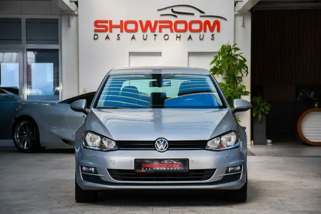Volkswagen Golf view 5