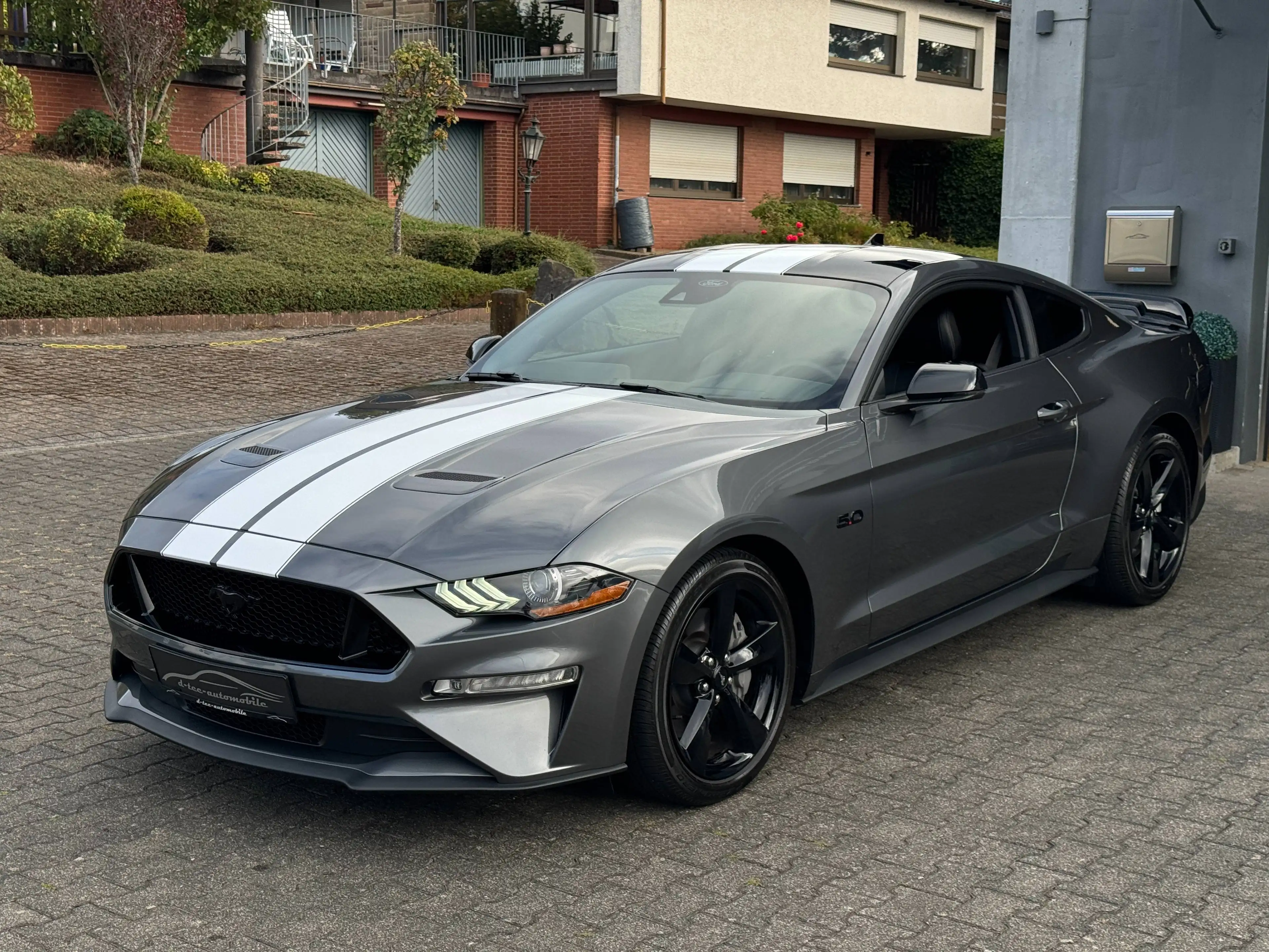 Ford Mustang GT 5,0 V8 Fastback*Leder*Navi*B&O*LED*Digi Cockpit*Launch*LineLock*24 Mon. Garantie — photo 2