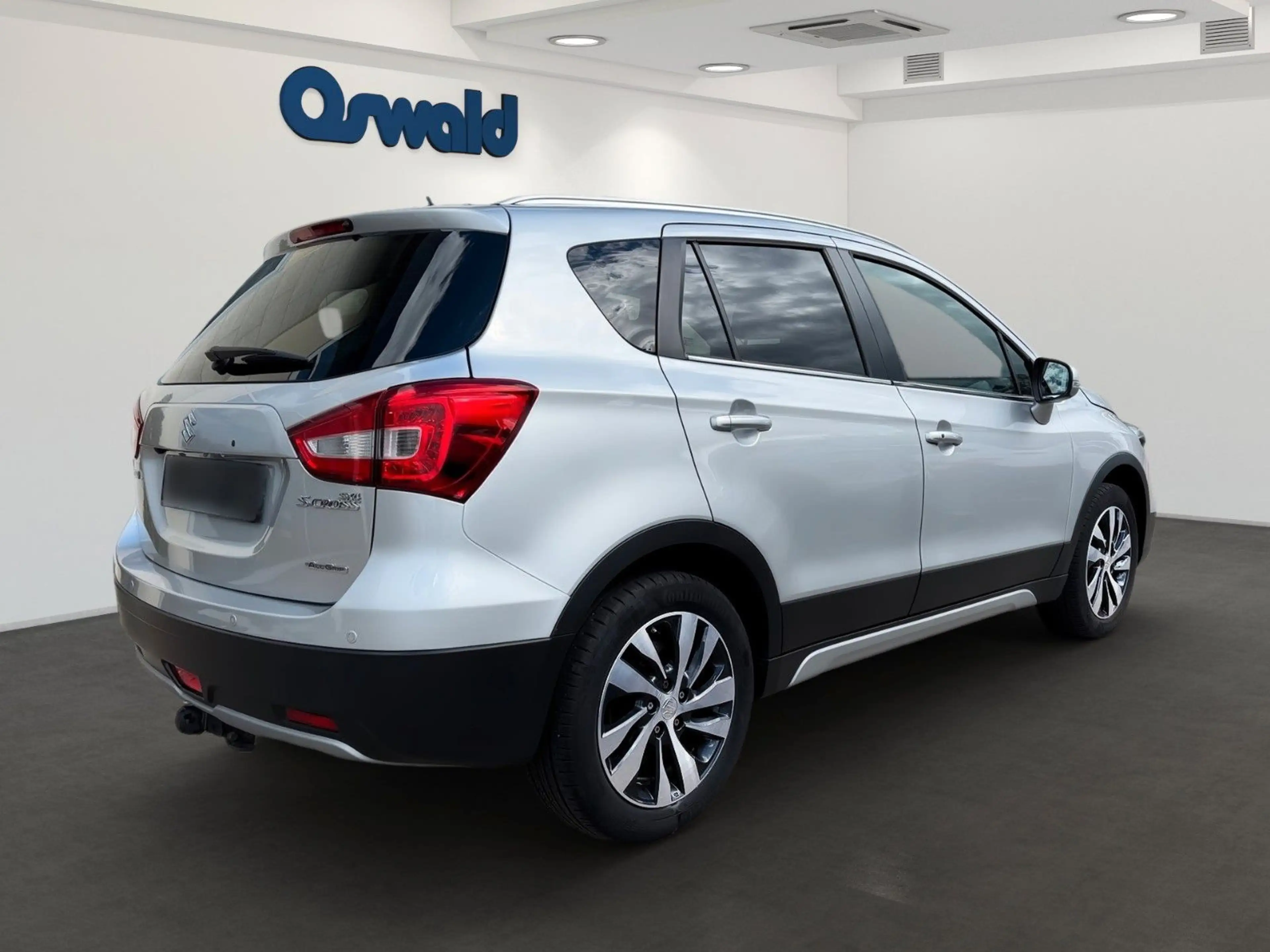 Suzuki SX4 S-Cross Comfort+ 4x4 AHK Winterräder — photo 3