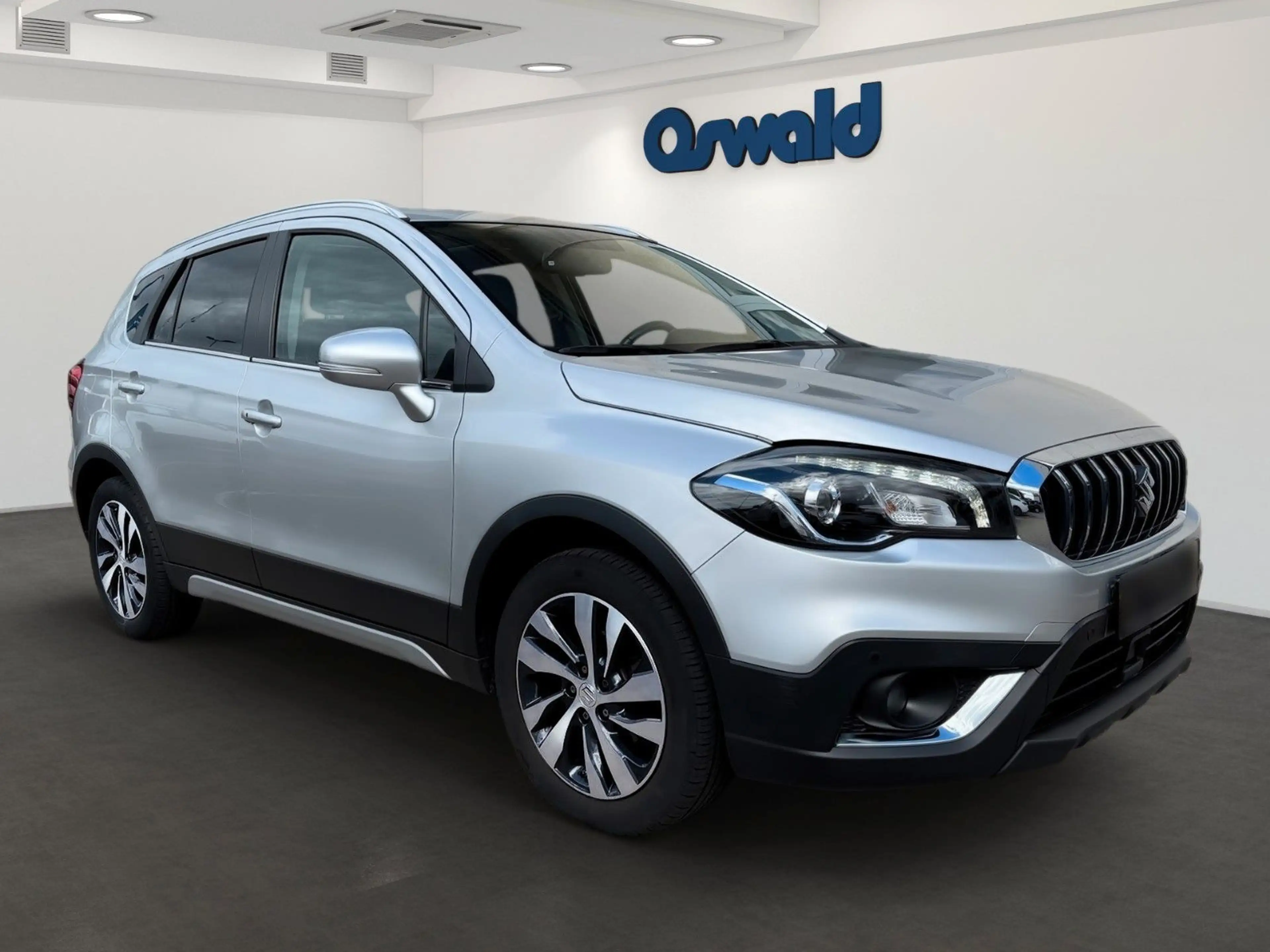 Suzuki SX4 S-Cross Comfort+ 4x4 AHK Winterräder — photo 2