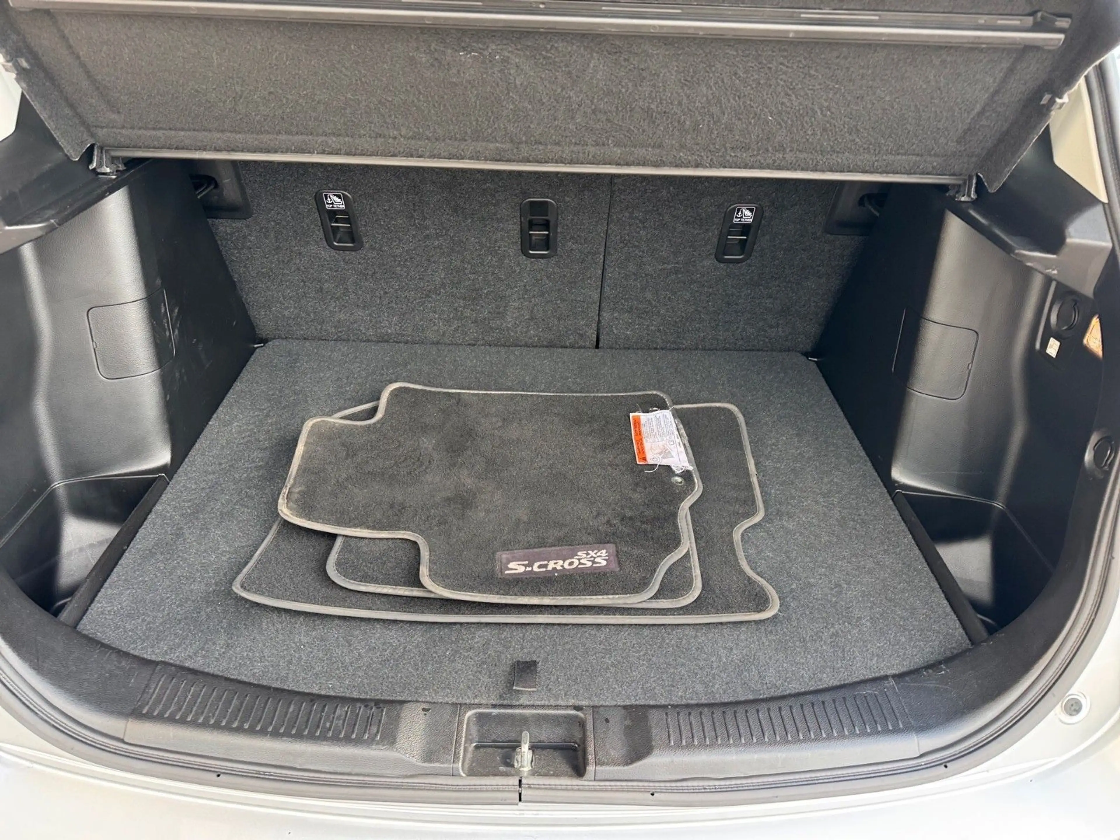 Suzuki SX4 S-Cross Comfort+ 4x4 AHK Winterräder — photo 12