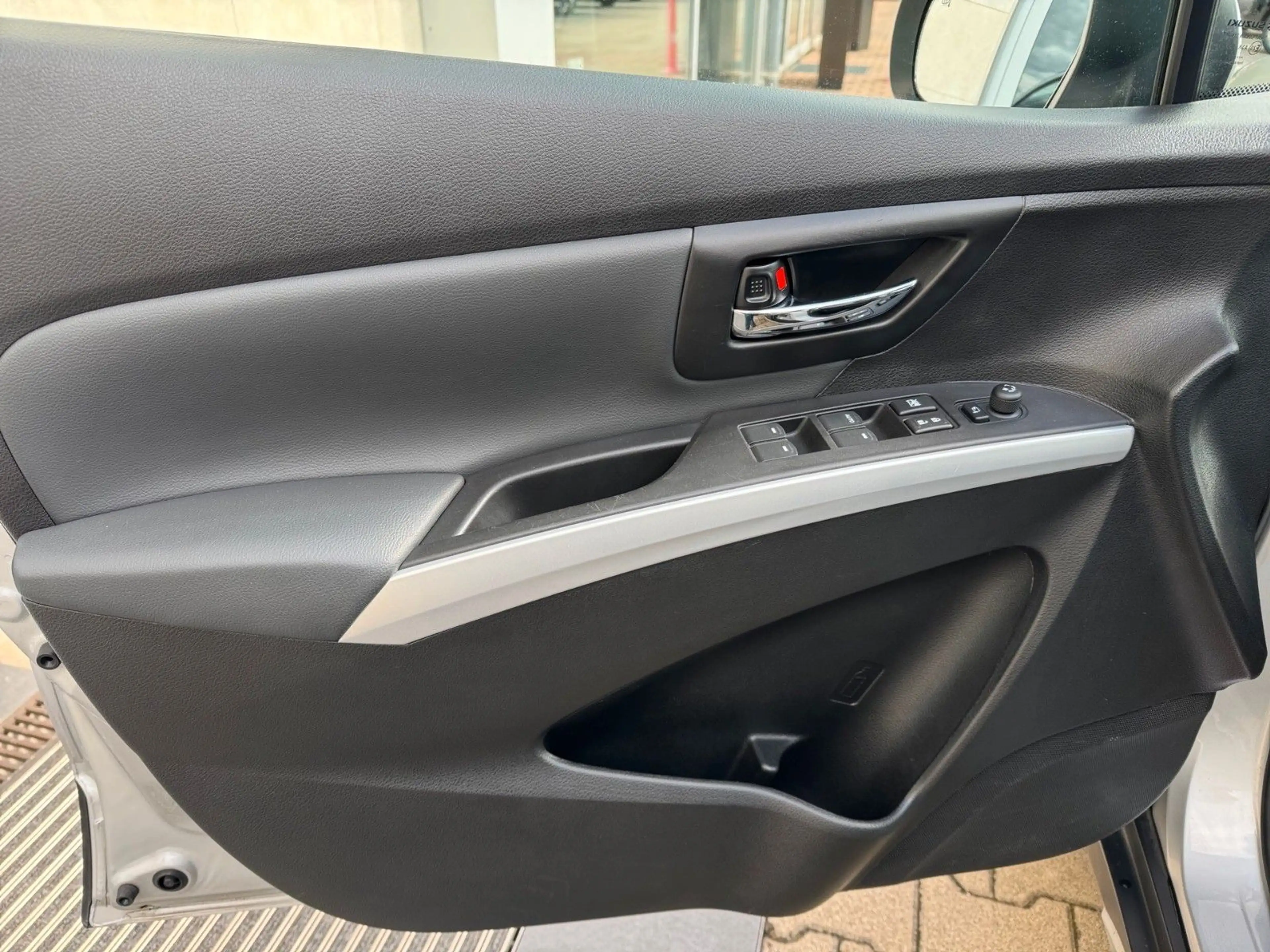 Suzuki SX4 S-Cross Comfort+ 4x4 AHK Winterräder — photo 17