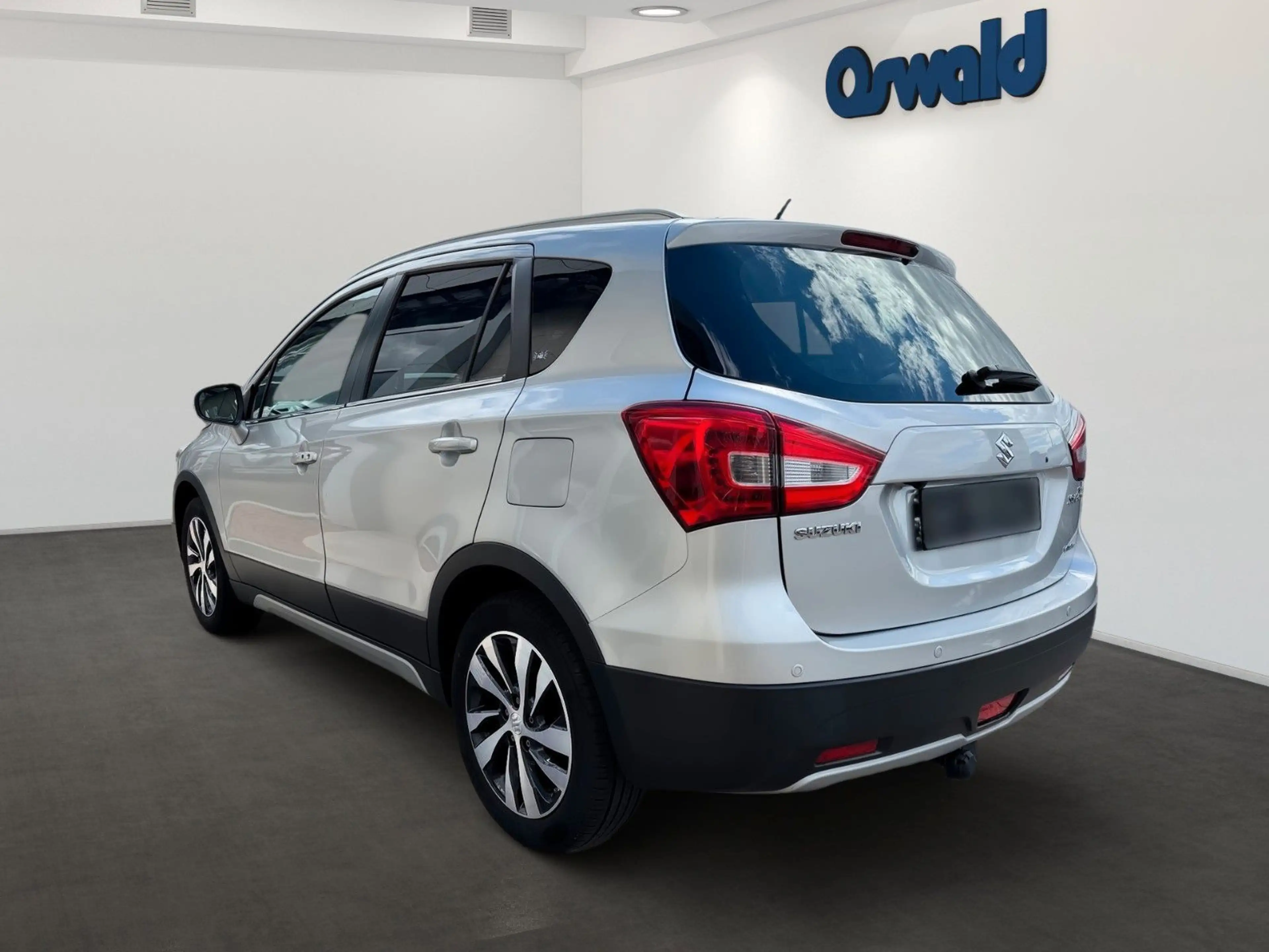 Suzuki SX4 S-Cross Comfort+ 4x4 AHK Winterräder — photo 4