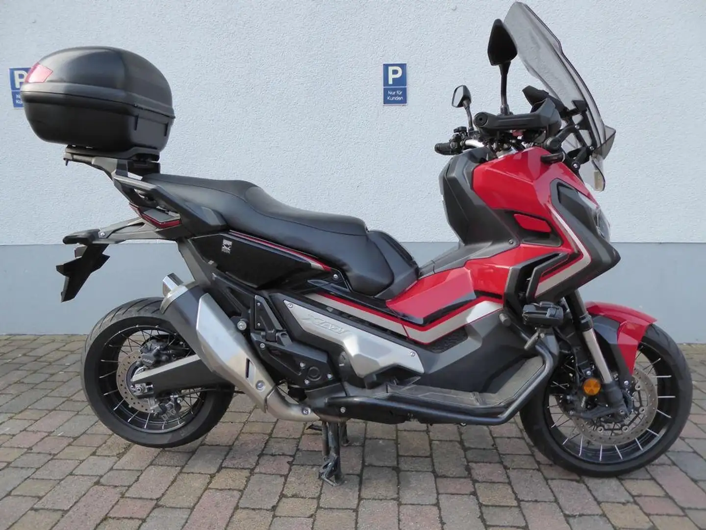 Honda X-ADV 750 Czerwony - 1