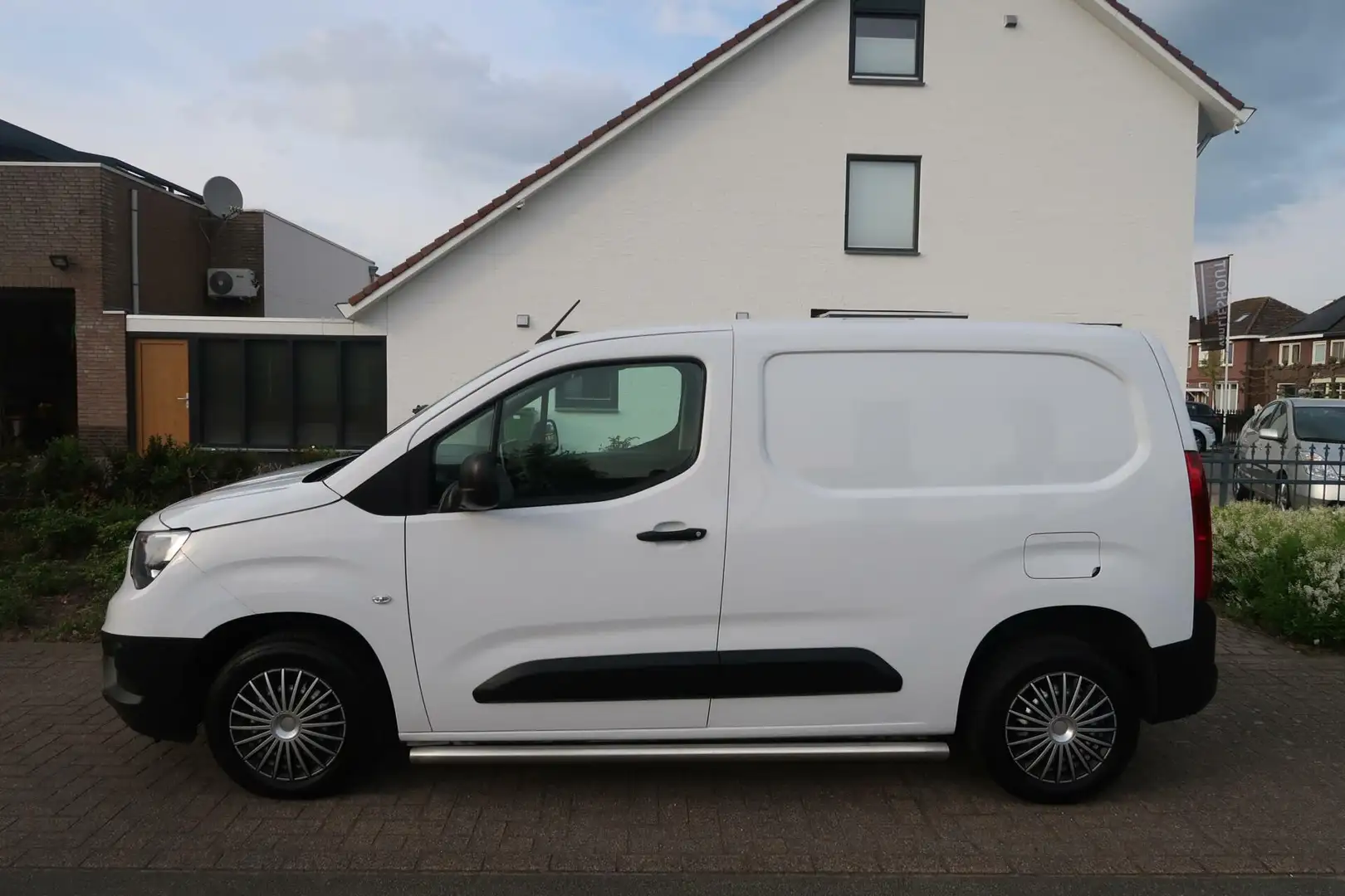 Opel Combo 1.5D L1H1 NAVIGATIE|CRUISECONTROL|CARPLAY|BLUETOOT Wit - 2