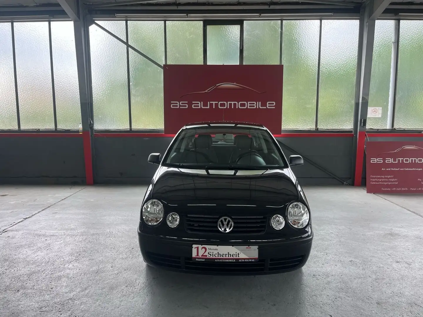 Volkswagen Polo IV Basis Schwarz - 1
