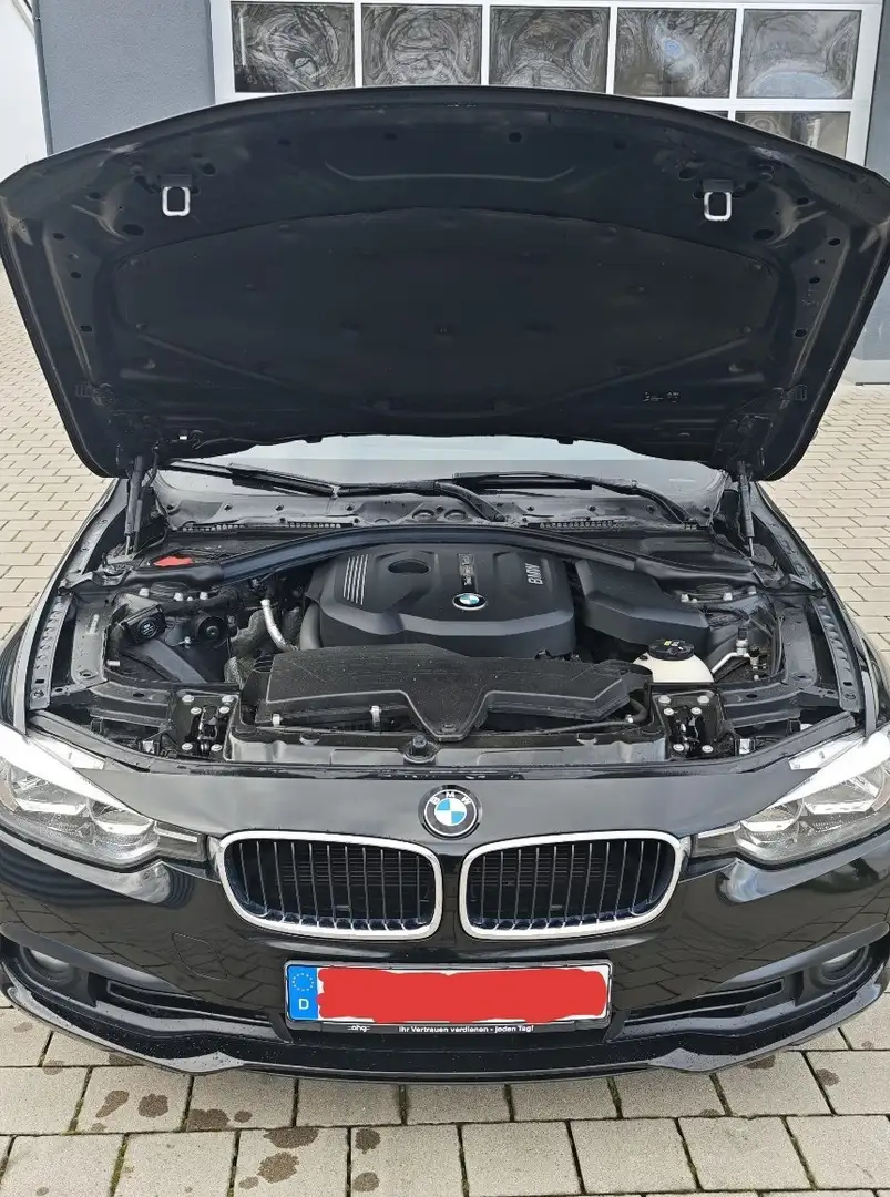 BMW 318 318i Aut. crna - 2