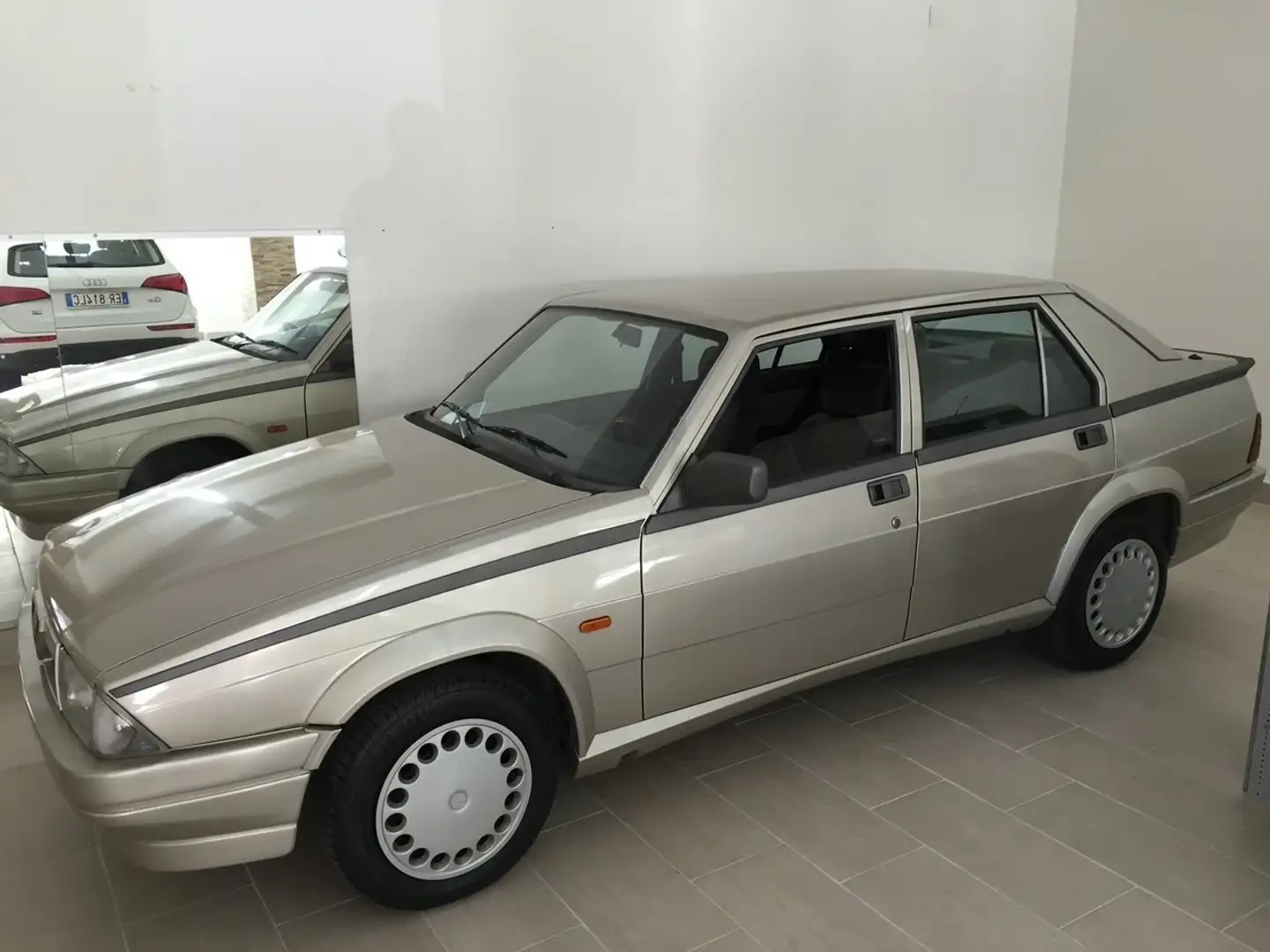 Alfa Romeo 75 75 2.0 TWIN SPARK UNICO PROPRIETARIO Grigio - 2