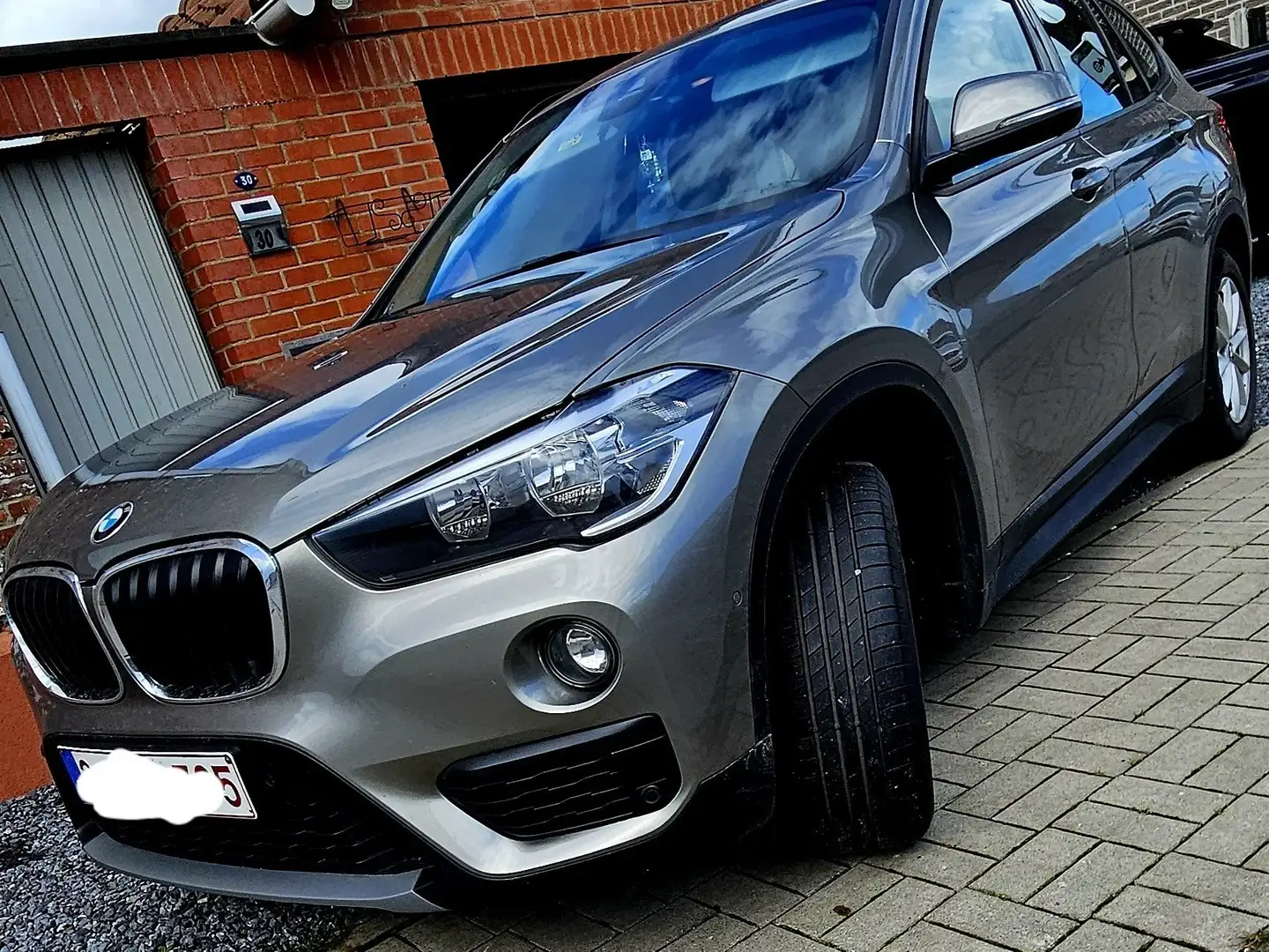 BMW X1 1.5 dA sDrive16 AdBlue Bronze - 1