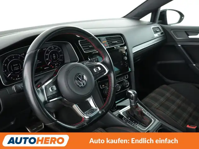 Volkswagen Golf view 11