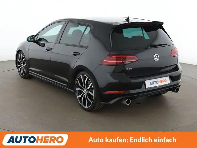 Volkswagen Golf view 4
