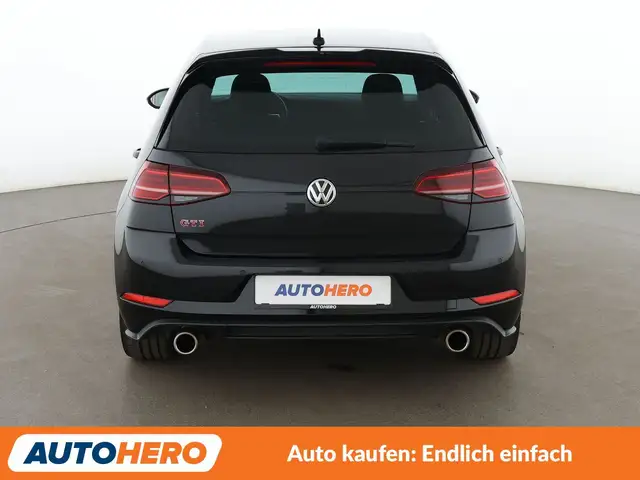 Volkswagen Golf view 5