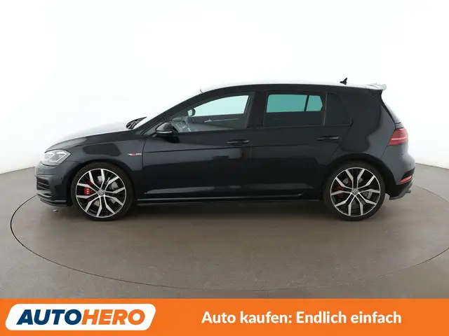Volkswagen Golf view 3