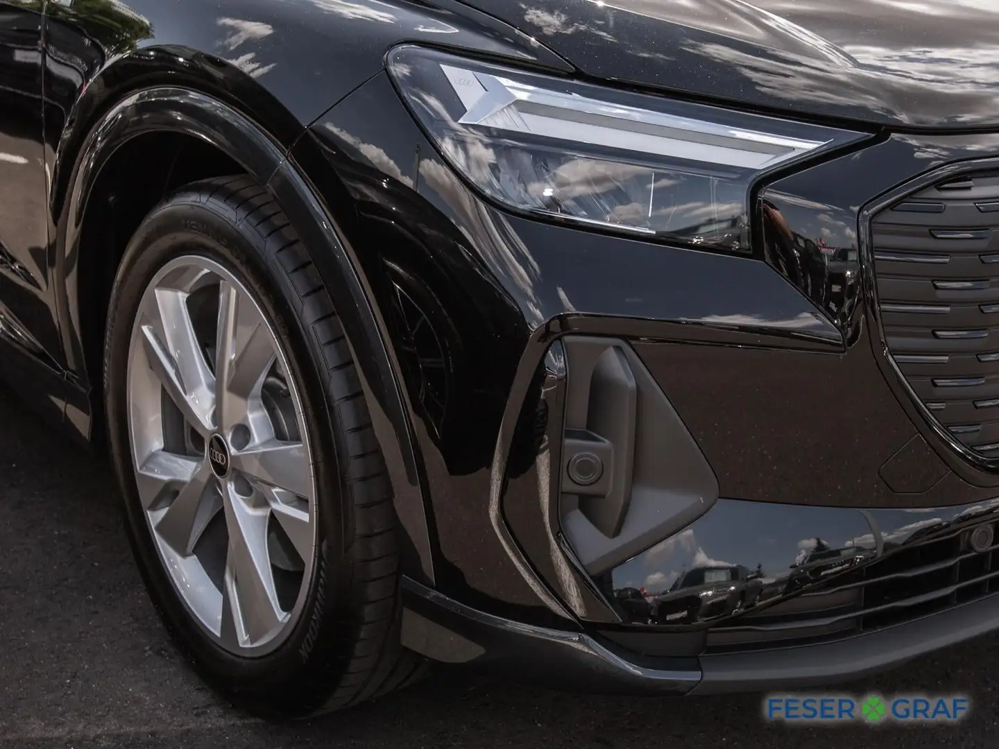 Audi Q4 e-tron 55 e-tron qu.S-line,LED,Navi Pro,AZV,Kamera Noir - 2
