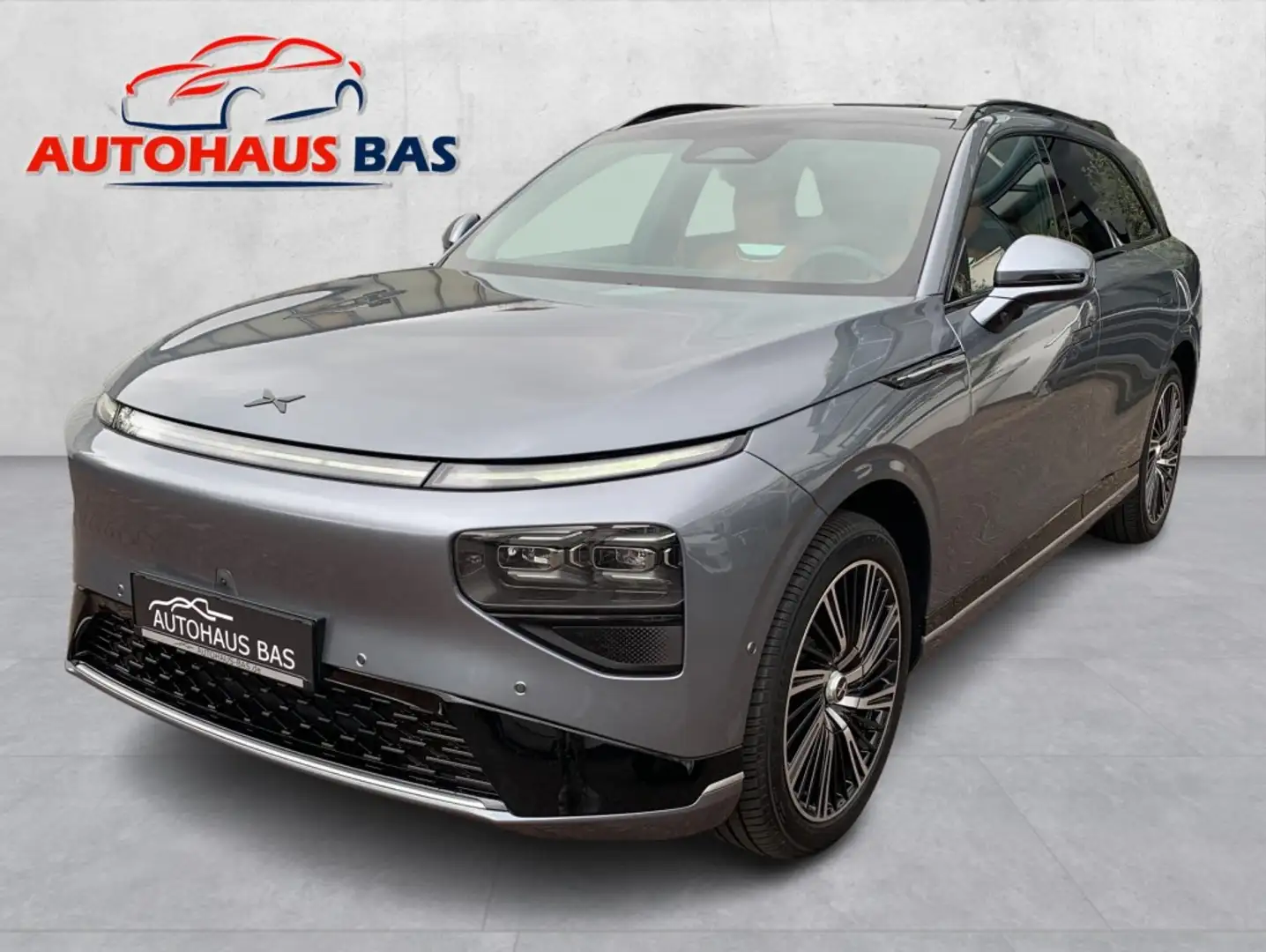 Xpeng G9 AWD MY24* Performance* Premium Paket* Massage Grau - 1