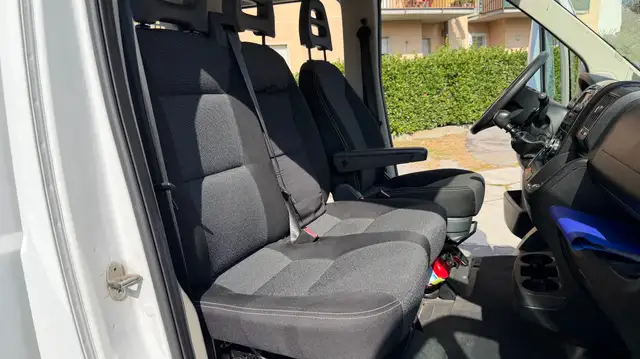 Fiat Ducato view 15