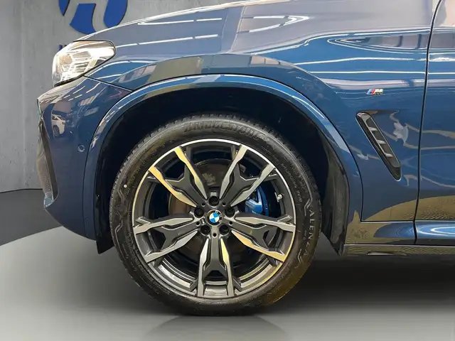 BMW X4 M view 10