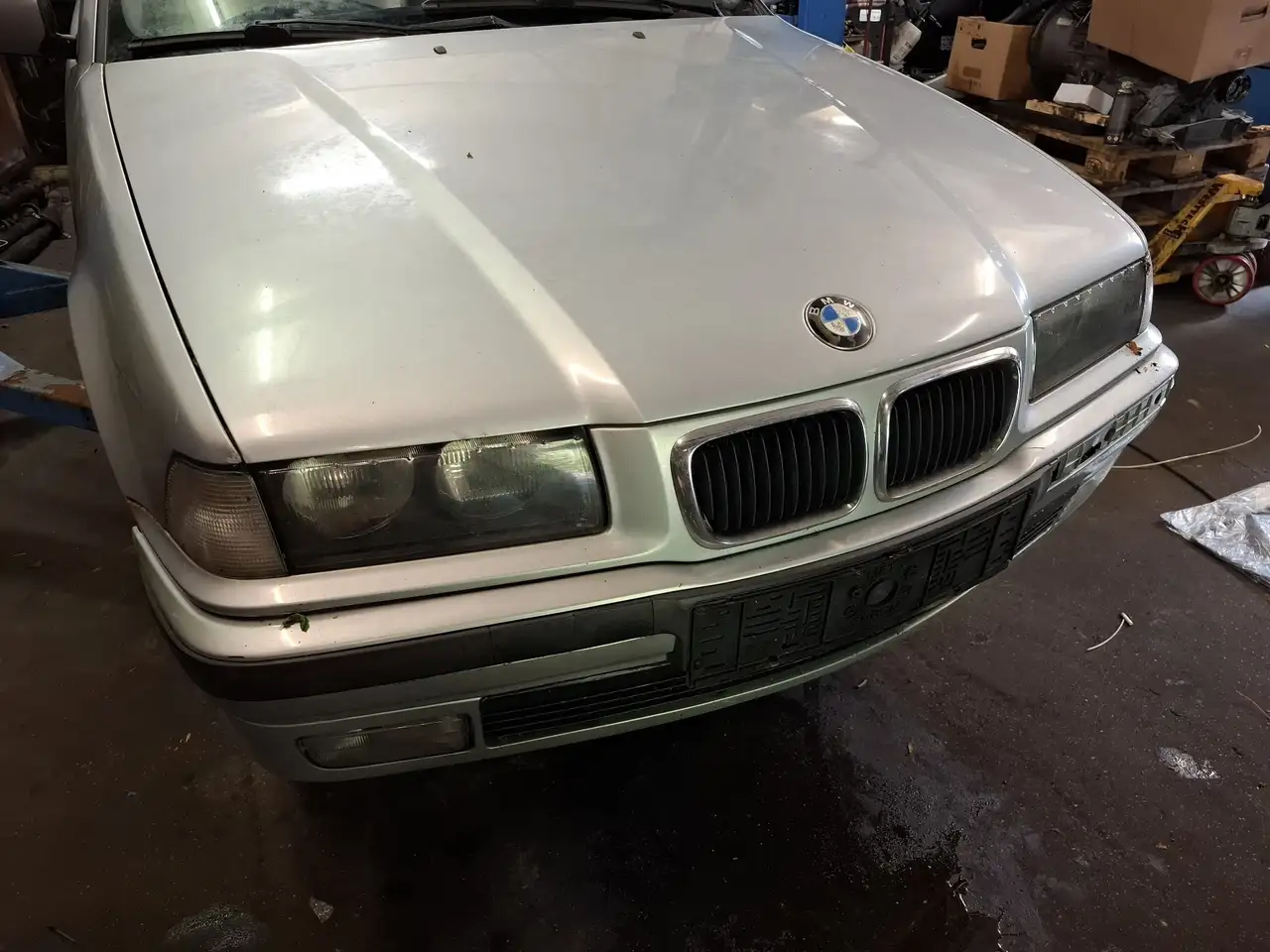 BMW 316i compact, foto 3
