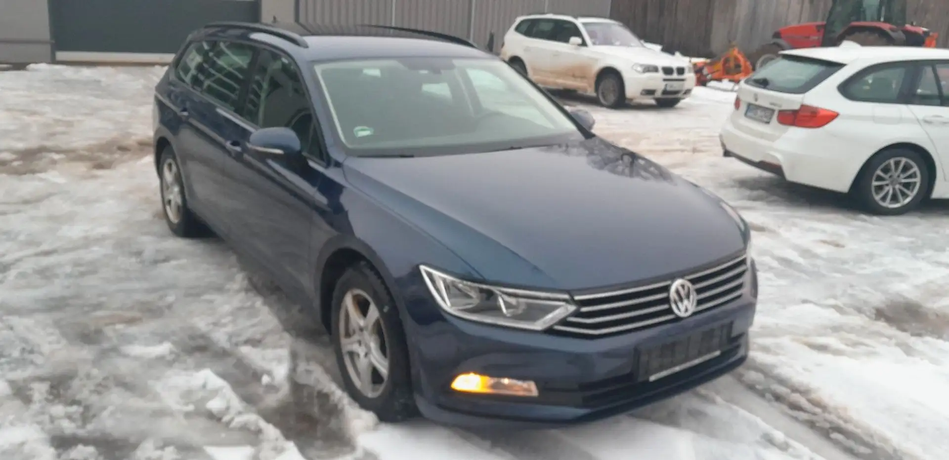 Volkswagen Passat Variant Trendline BMT/Start-Stopp Modrá - 2
