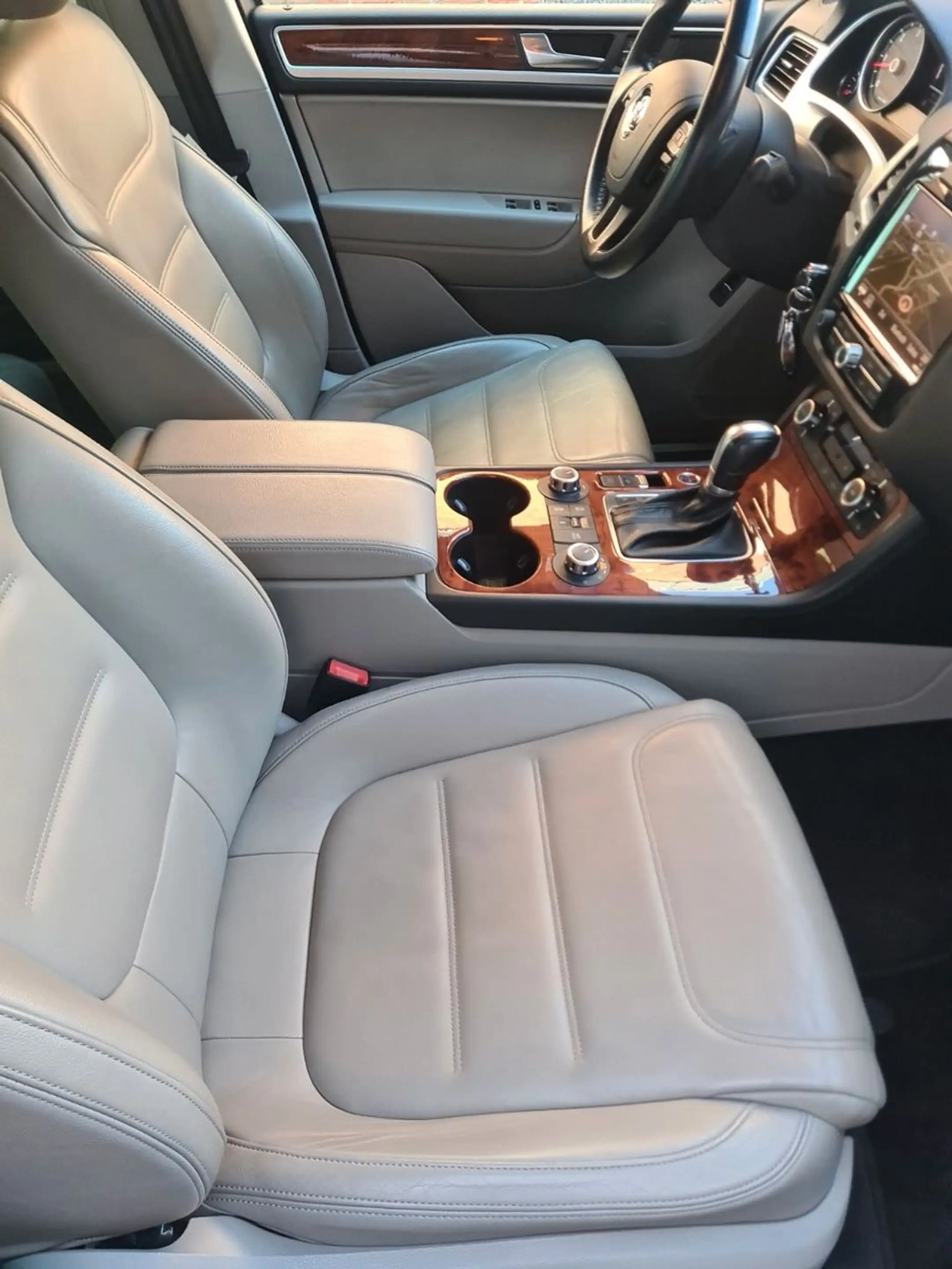 Volkswagen Touareg V6 TDI BMT *Garantie*Autom.*Navi*AHK* — photo 13