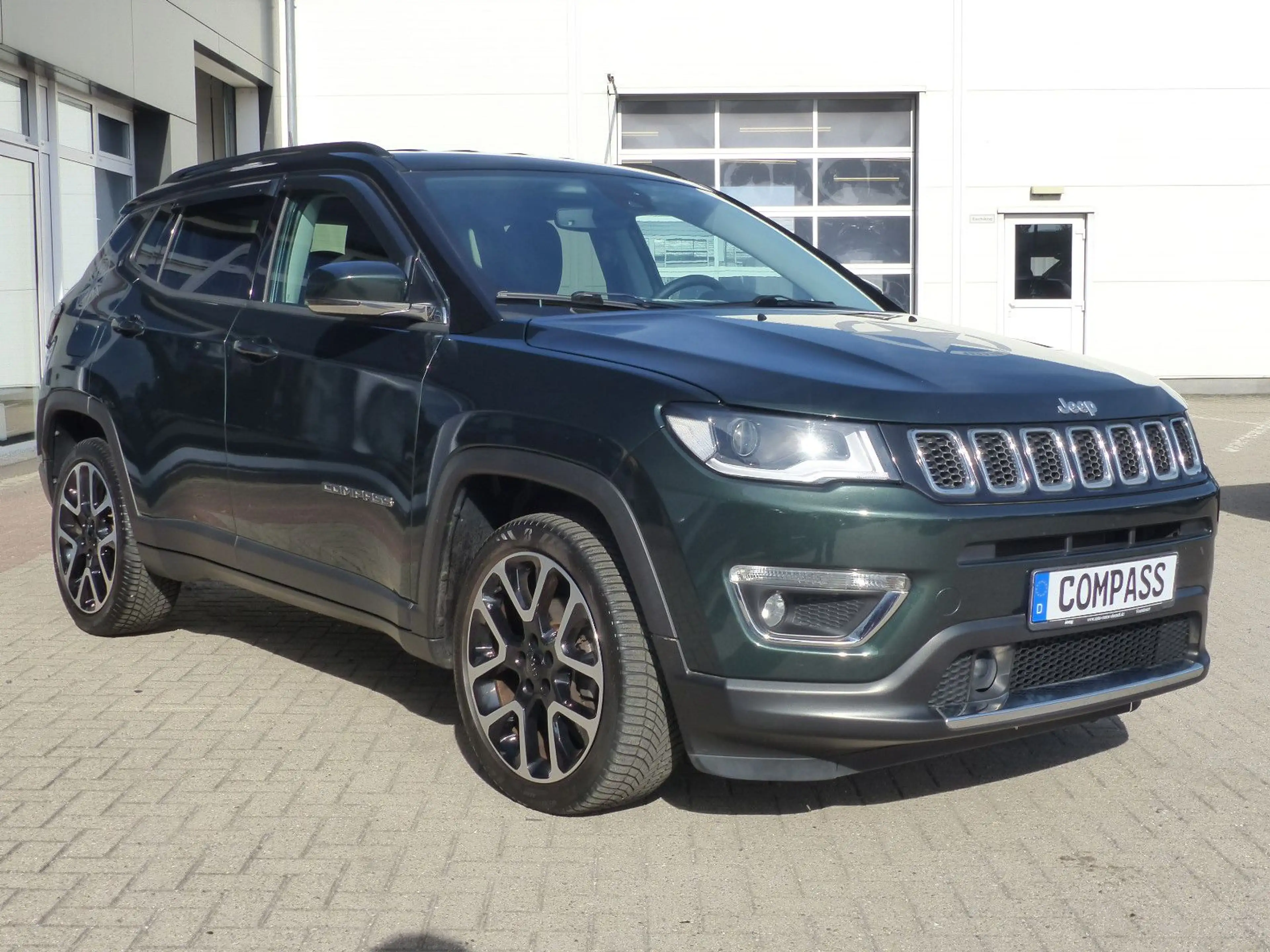 Jeep Compass Limited FWD NAVI SHZ ALLWETTER — photo 3