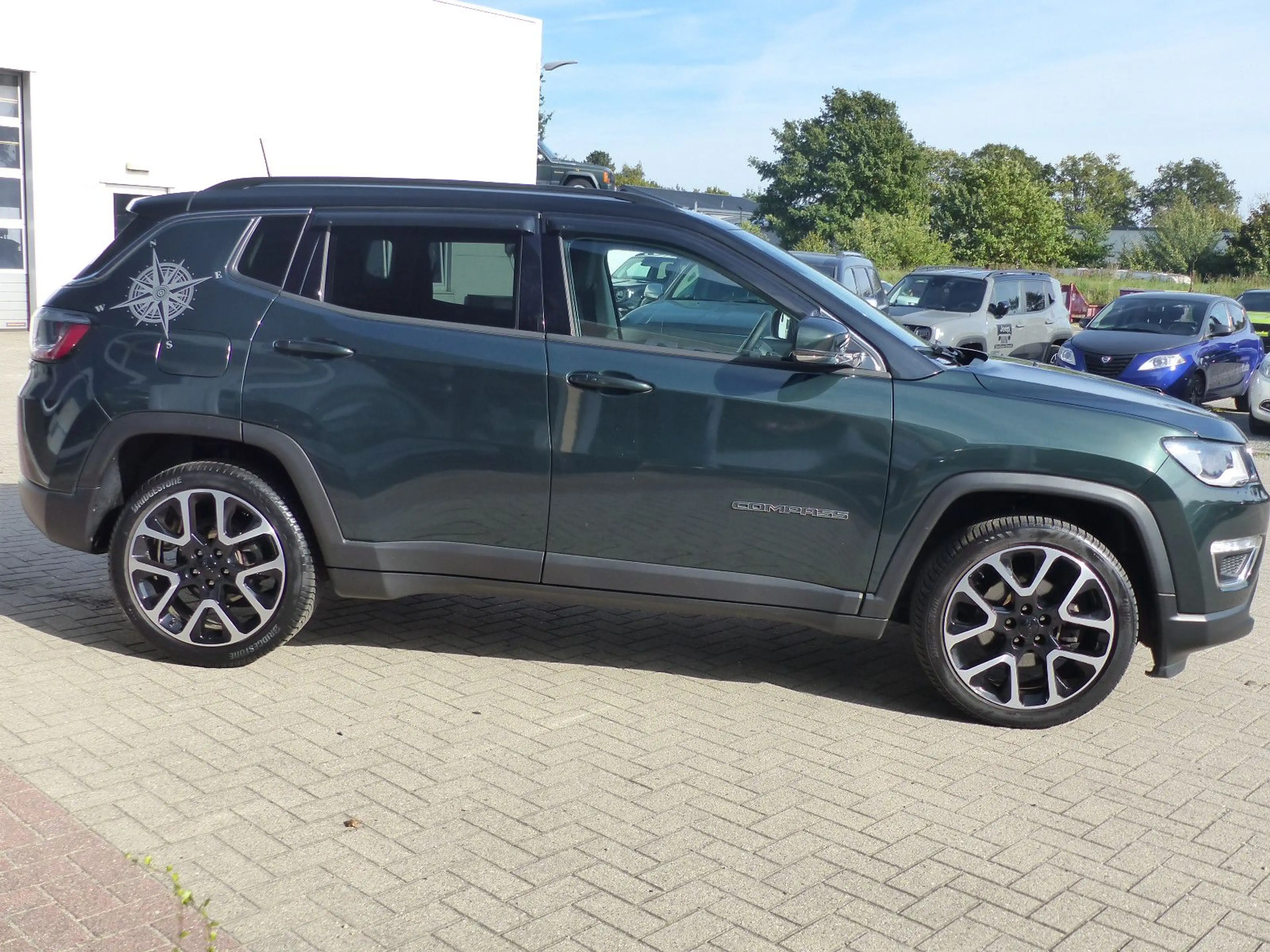 Jeep Compass Limited FWD NAVI SHZ ALLWETTER — photo 8