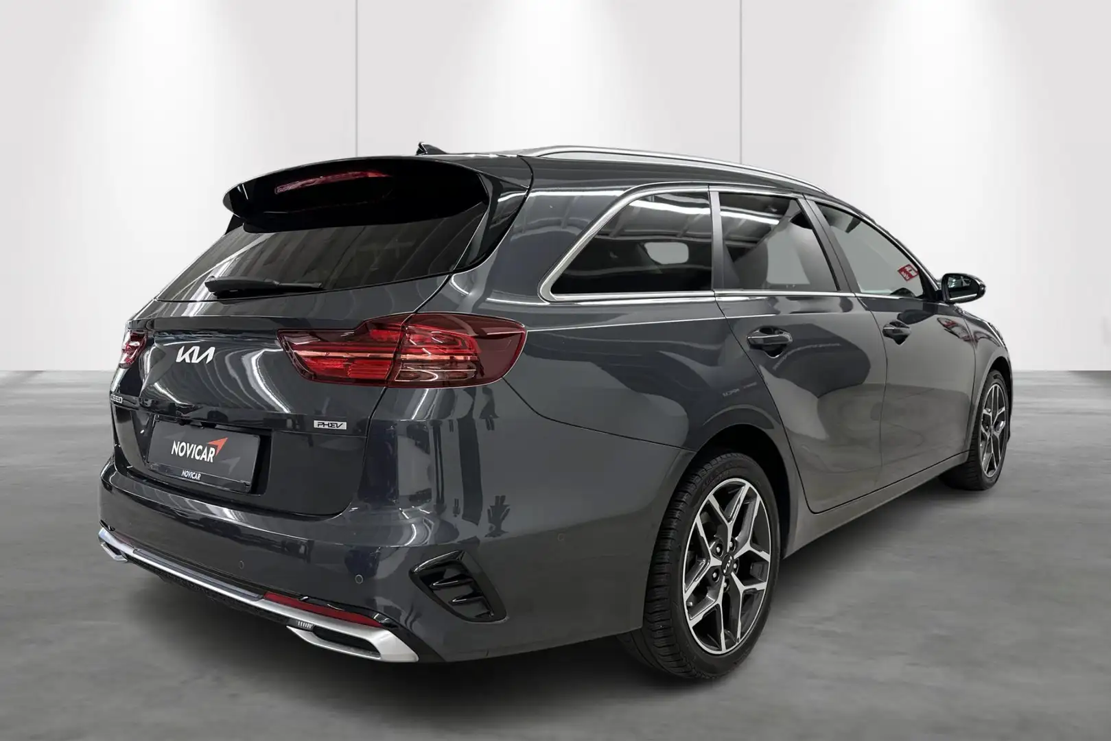 Kia Ceed SW / cee'd SW Sportswagon Business Line 1.6 GDi PHEV DCT - 2