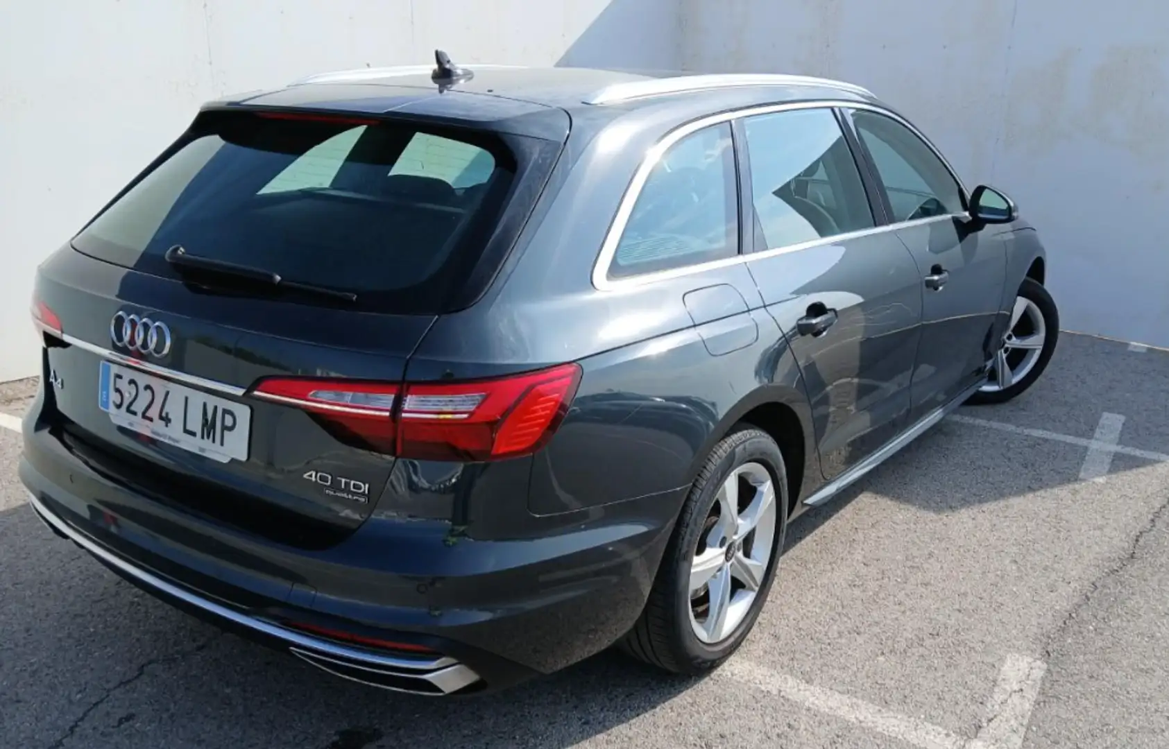 Audi A4 Avant 40 TDI Advanced quattro S tronic 150kW Zwart - 2