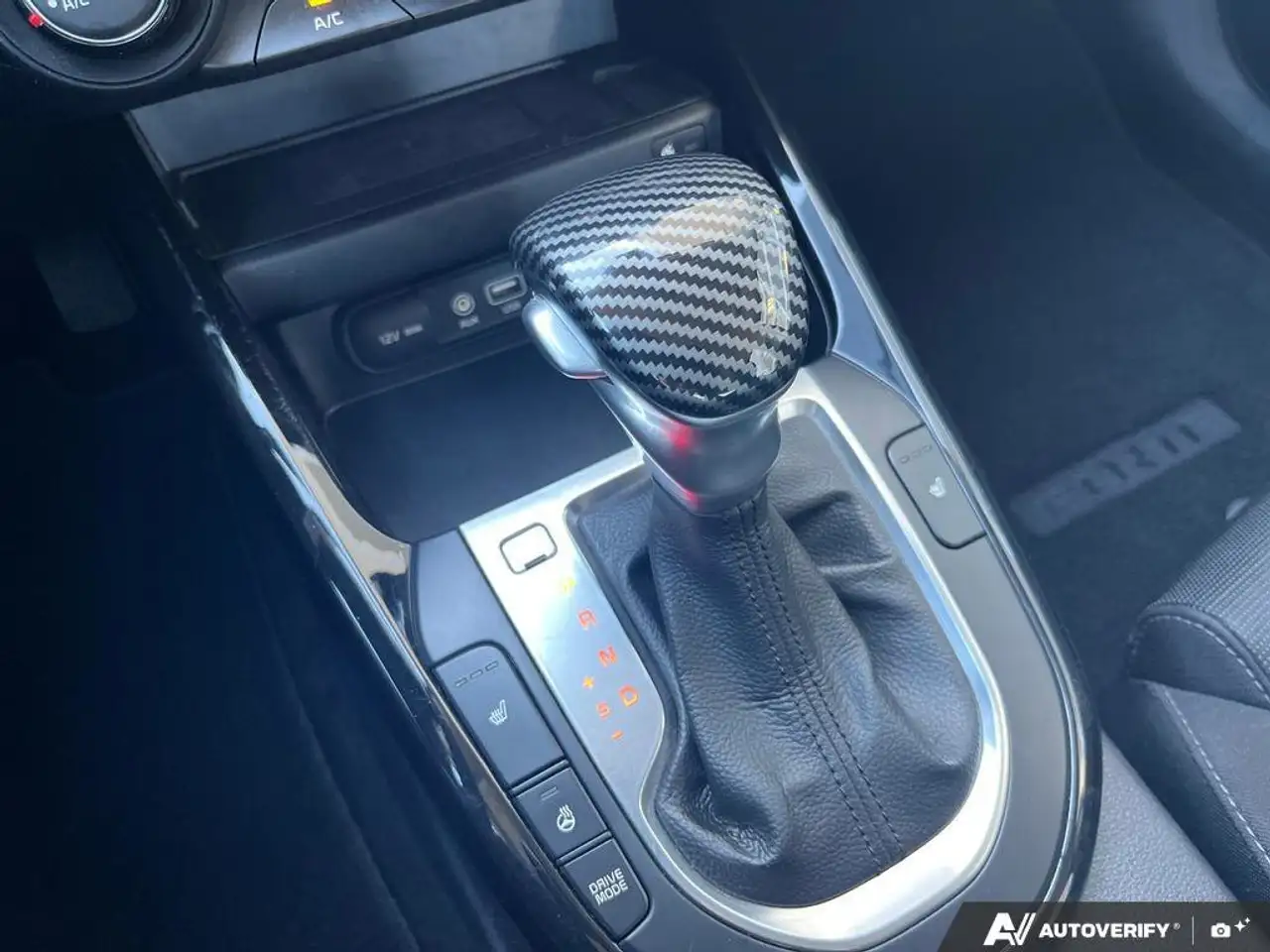 Kia Forte снимка Kia Forte