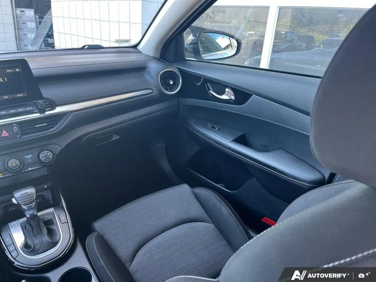 Kia Forte снимка Kia Forte