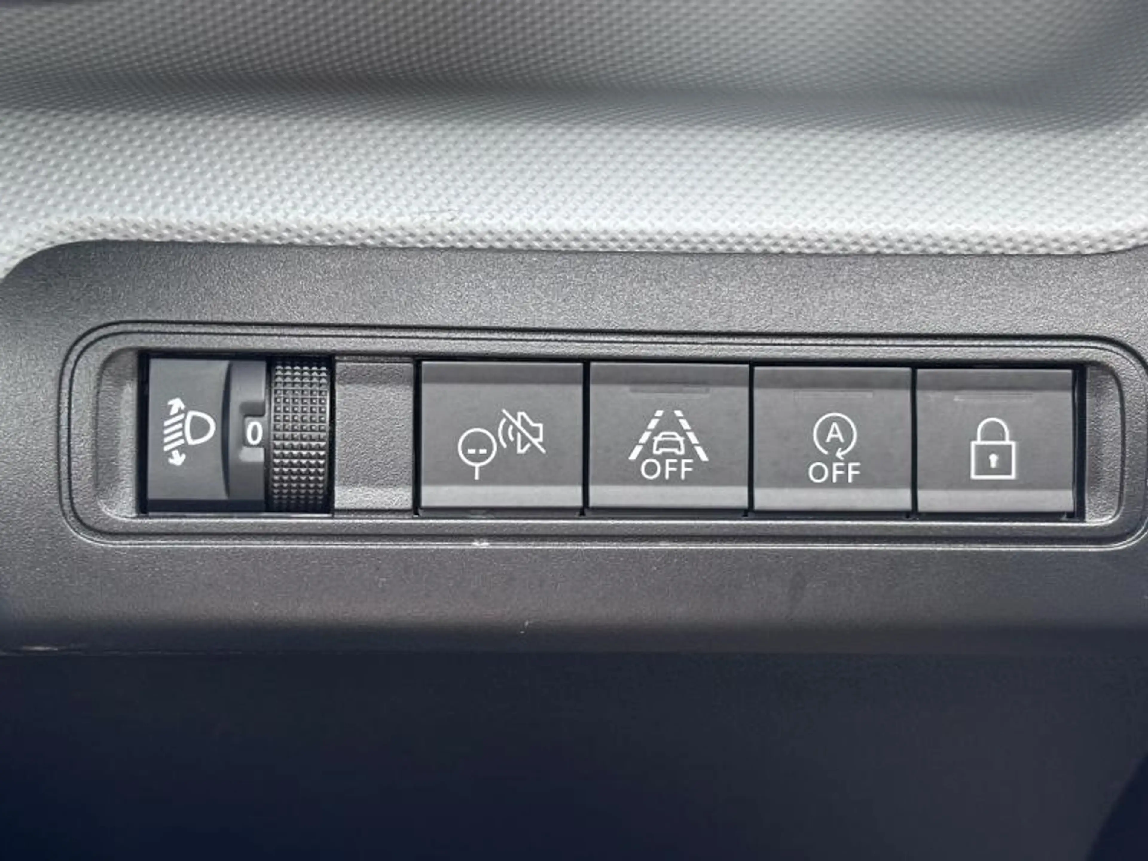 Citroen C3 You! / Bluetooth / Clim — photo 13
