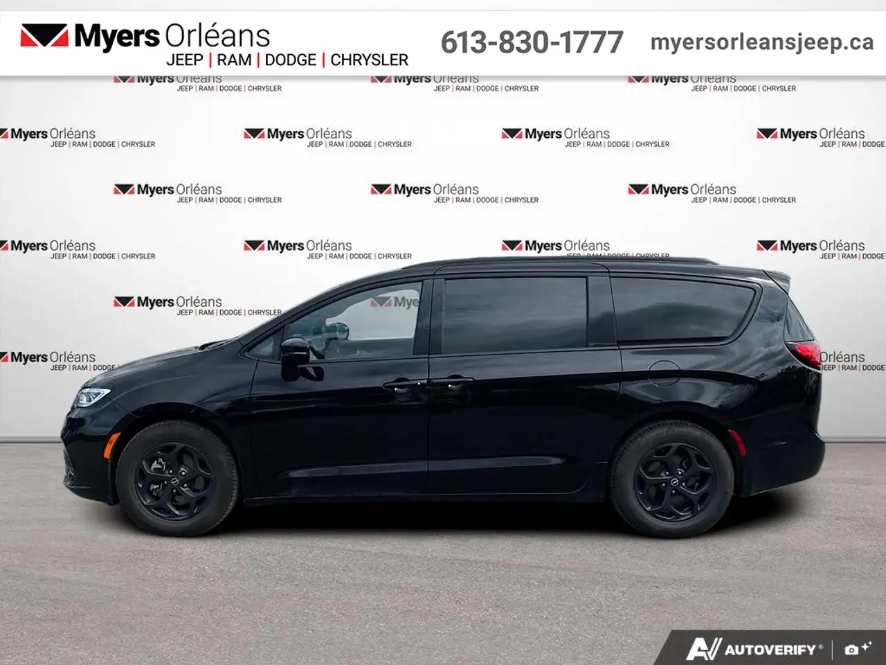 Chrysler Pacifica снимка Chrysler Pacifica