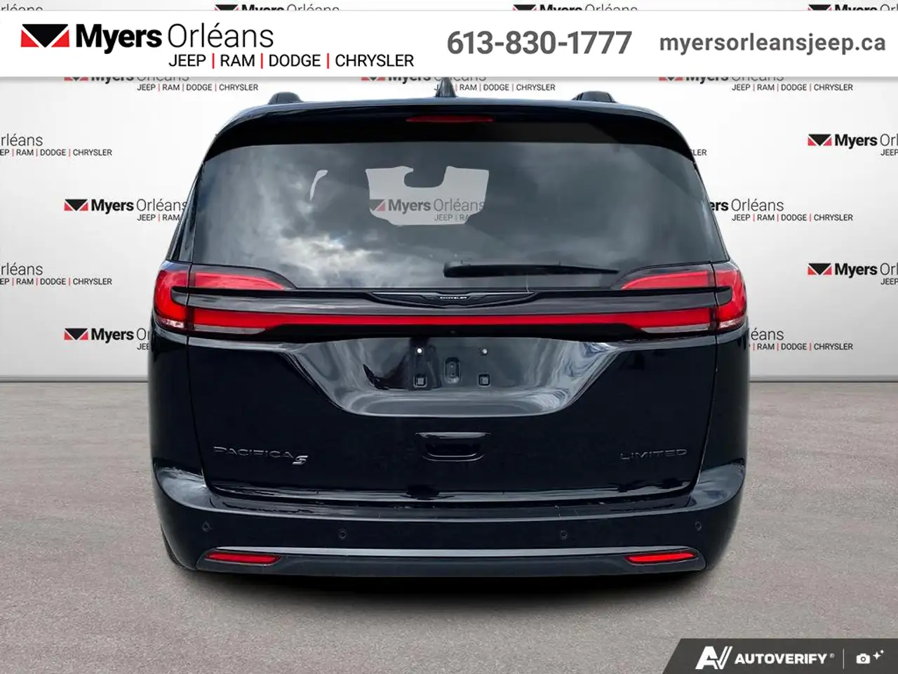 Chrysler Pacifica снимка Chrysler Pacifica