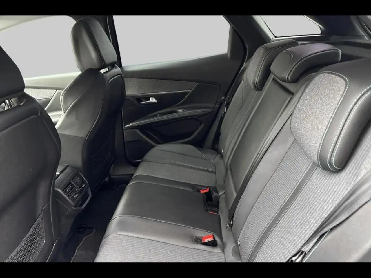 Peugeot 3008 Allure Pack -GPS-CAMERA-KEY LESS- 14