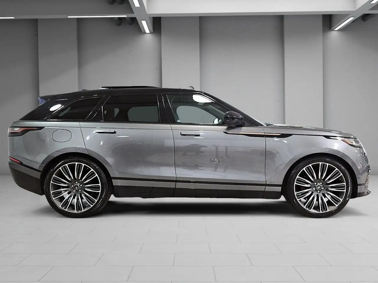 Land Rover Range Rover Velar снимка Land Rover Range Rover Velar
