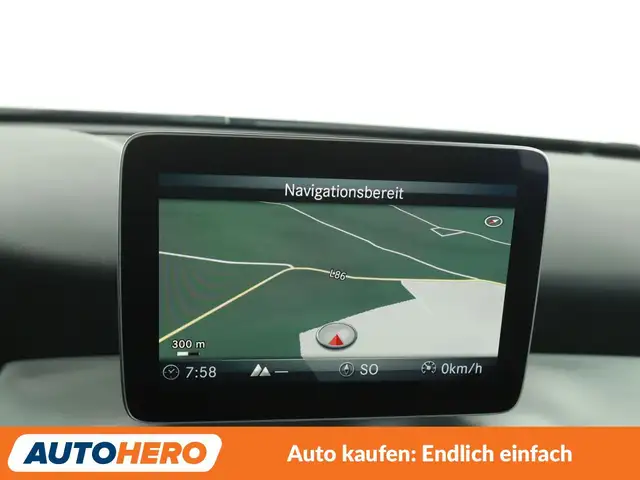 Mercedes-Benz Gla Class view 22
