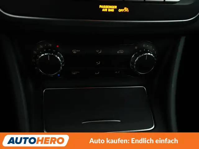 Mercedes-Benz Gla Class view 24