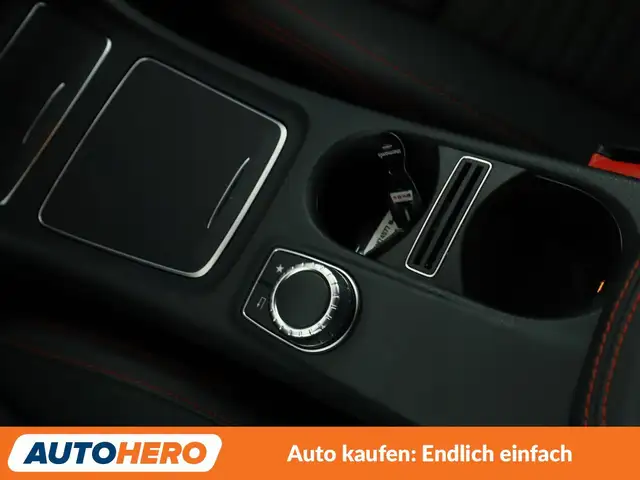 Mercedes-Benz Gla Class view 25