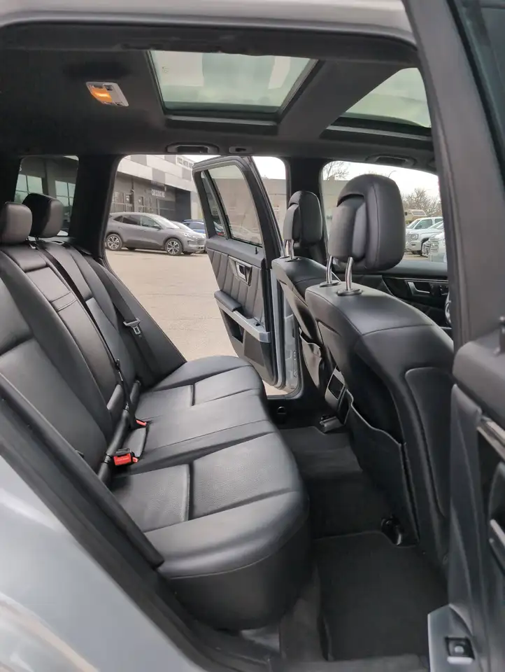 Mercedes-Benz GLK-Class снимка Mercedes-Benz GLK-Class