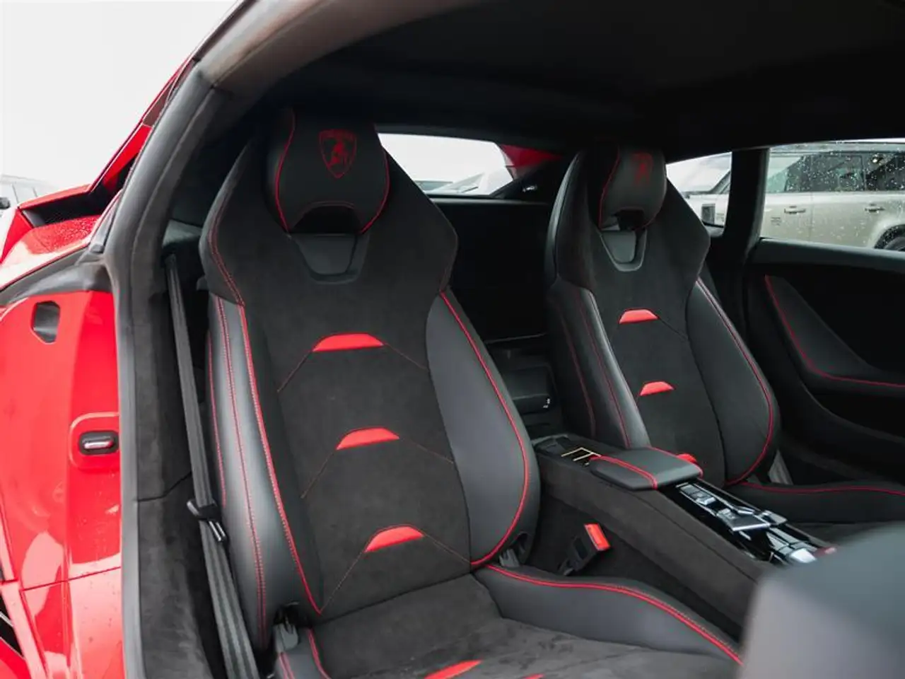 Lamborghini Huracán снимка Lamborghini Huracán