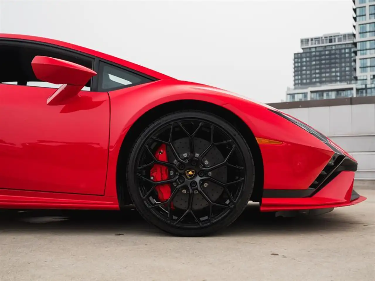Lamborghini Huracán снимка Lamborghini Huracán