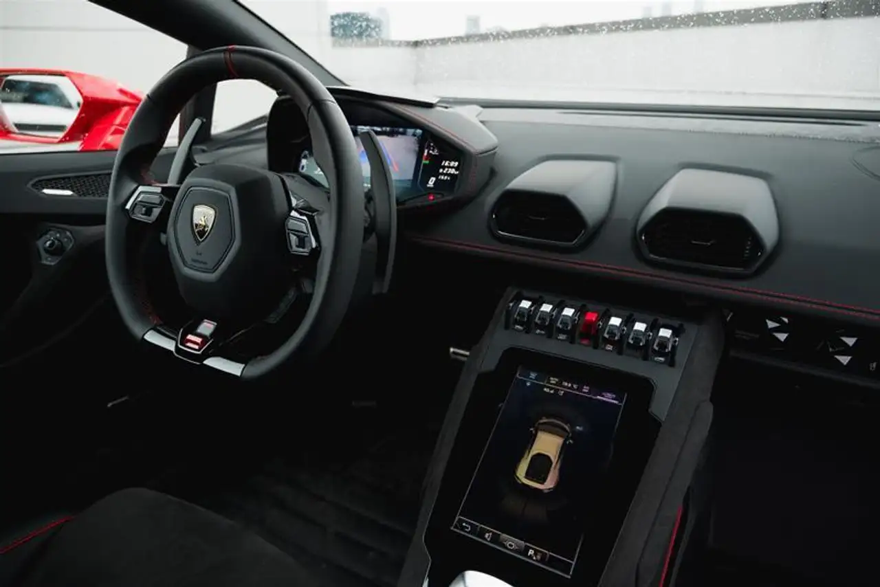 Lamborghini Huracán снимка Lamborghini Huracán