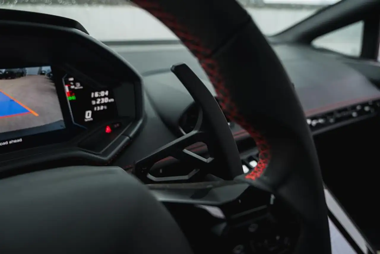 Lamborghini Huracán снимка Lamborghini Huracán