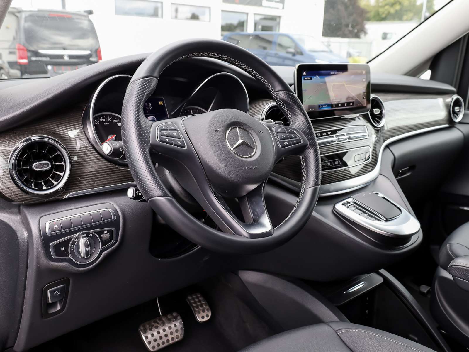 Mercedes-Benz V 300
