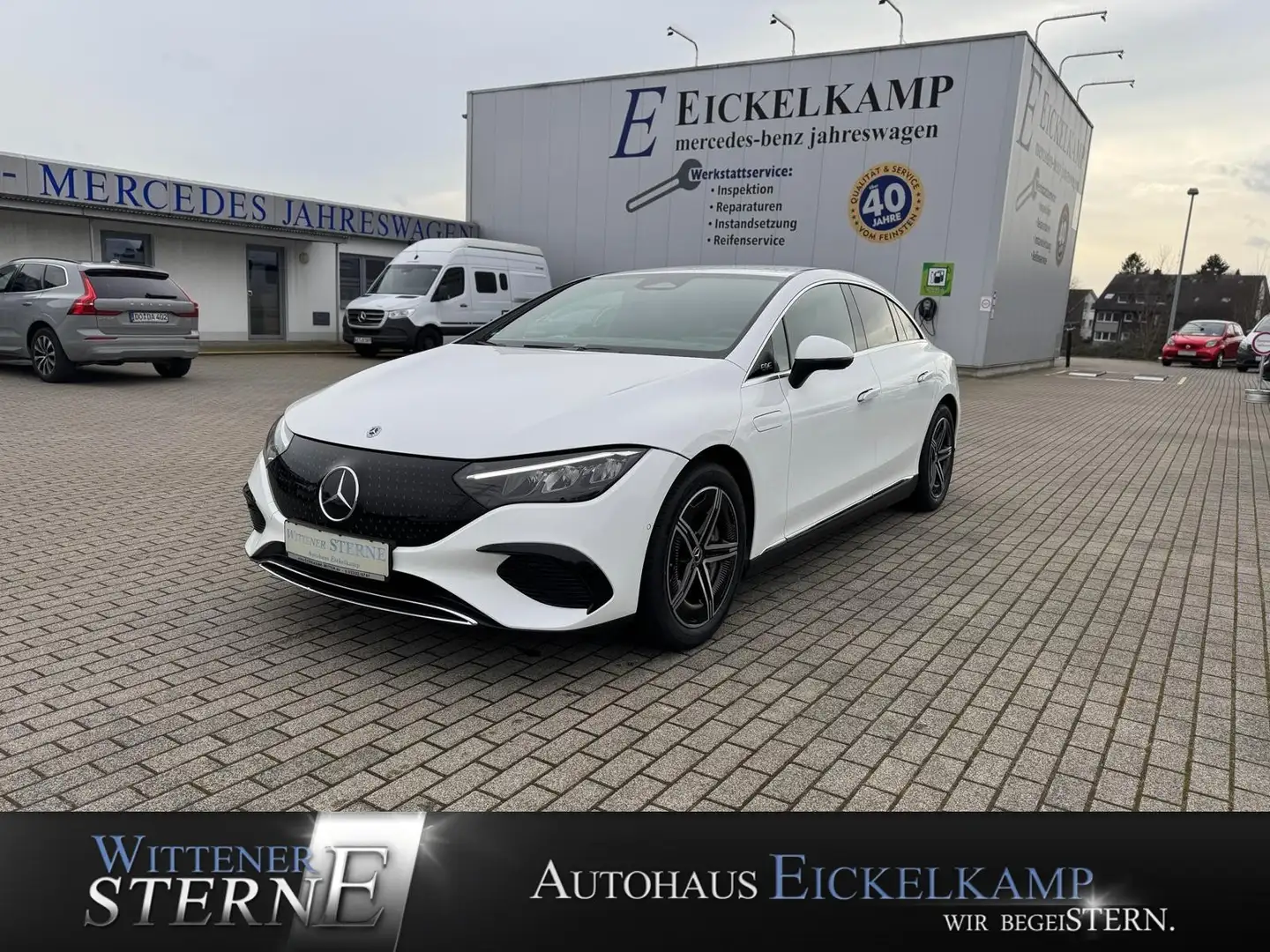 Mercedes-Benz EQE 300 Limousine NAVI KAMERA AHK LED AMG AVANTGARDE Blanco - 1