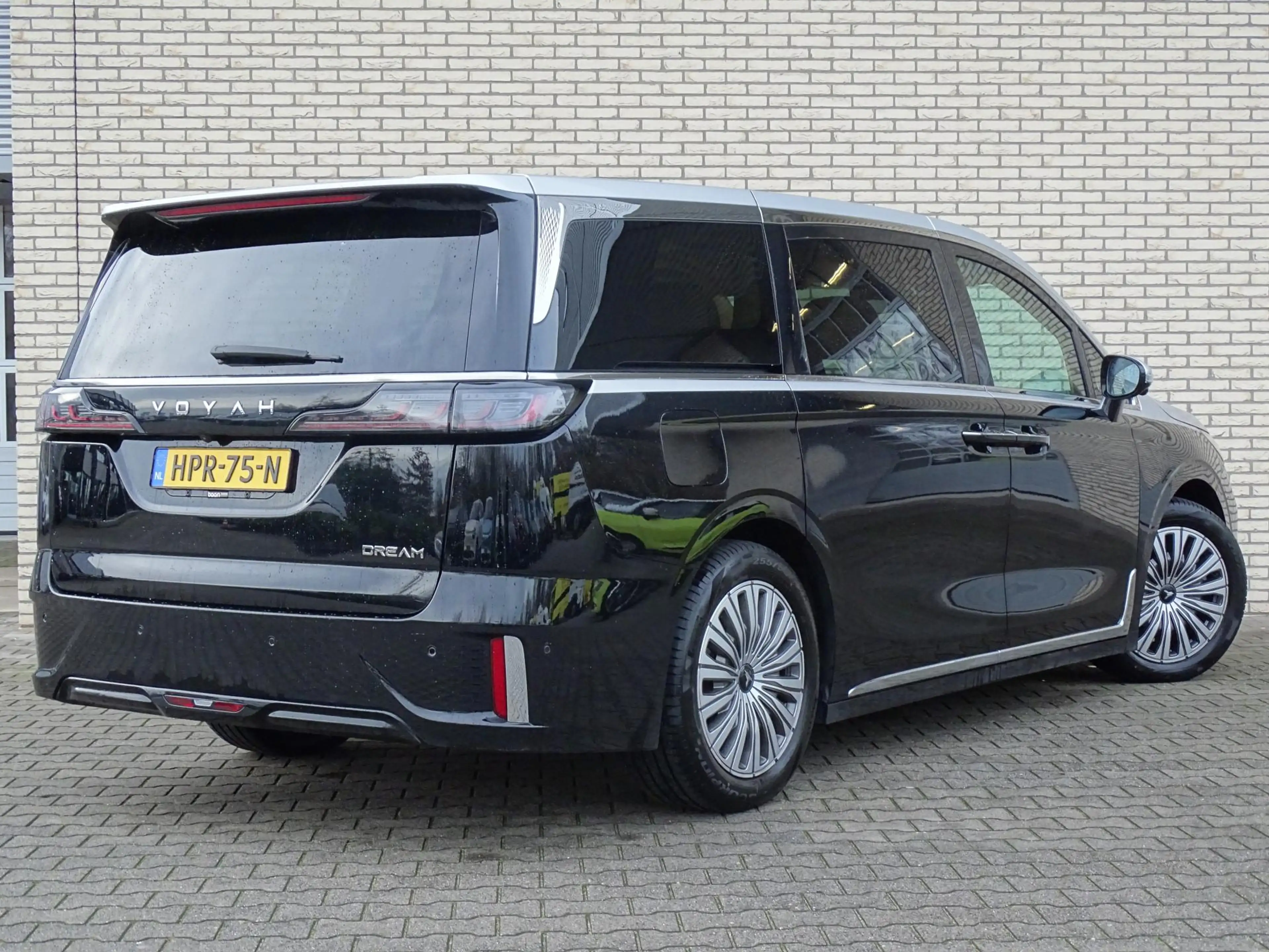 Voyah Dream Flagship Edition 109 kWh l Bi-directioneel l 4WD l — photo 4