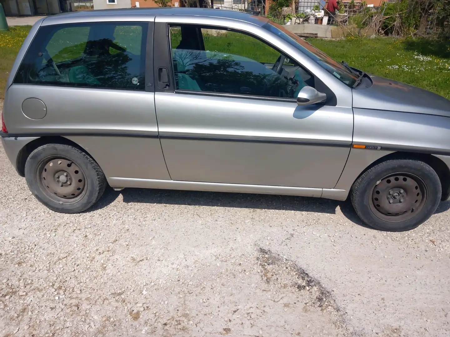 Lancia Y 1.2 16v LX c/AC - 2