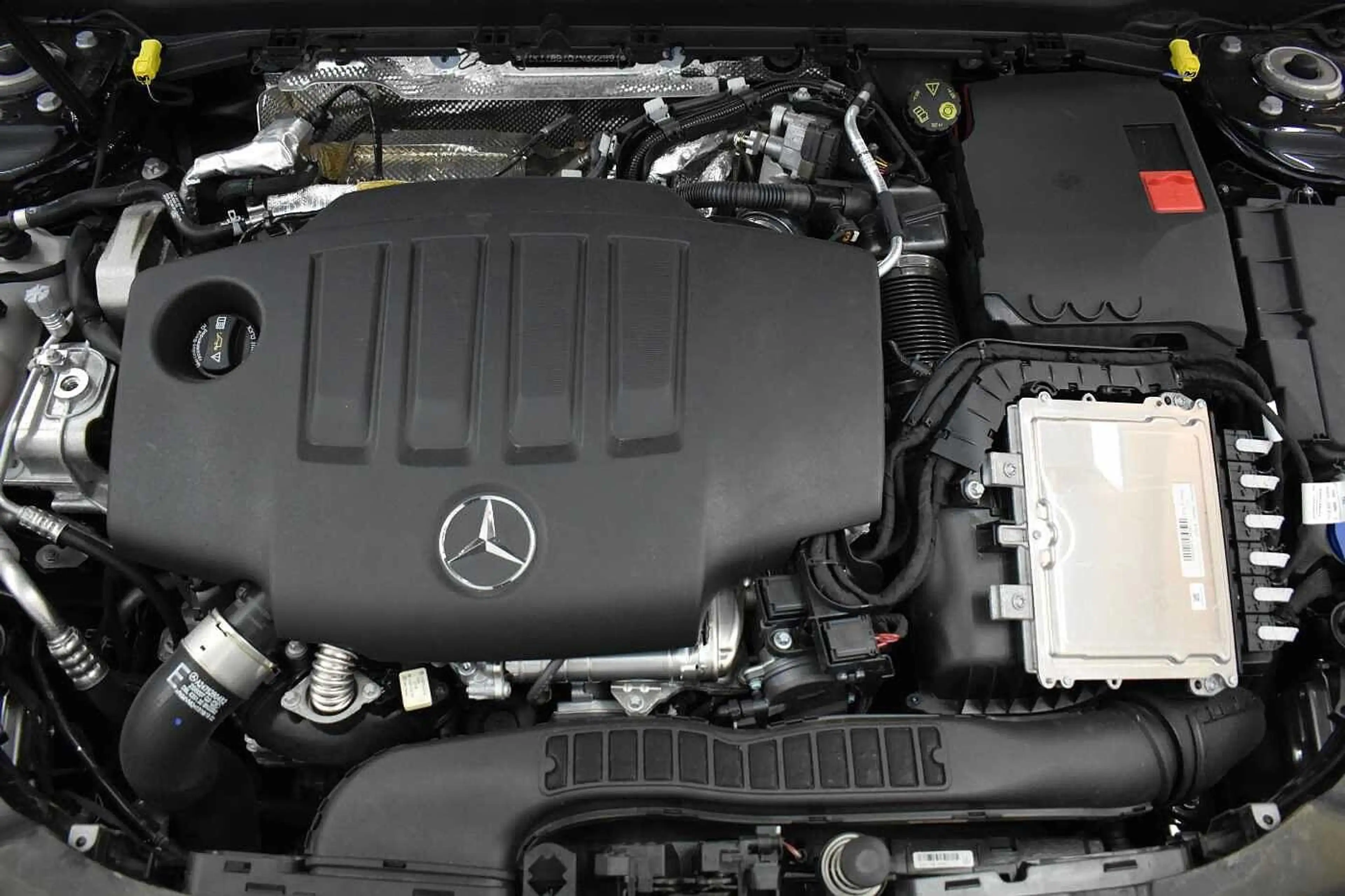 Mercedes-Benz CLA 180 d Shooting Brake Business Line — photo 9